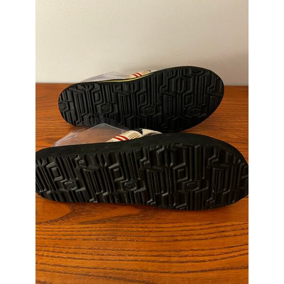 Teva Mush II Flip Flops Black Geometric Tribal Print Sandals Women's Size 8 - Picture 6 of 7